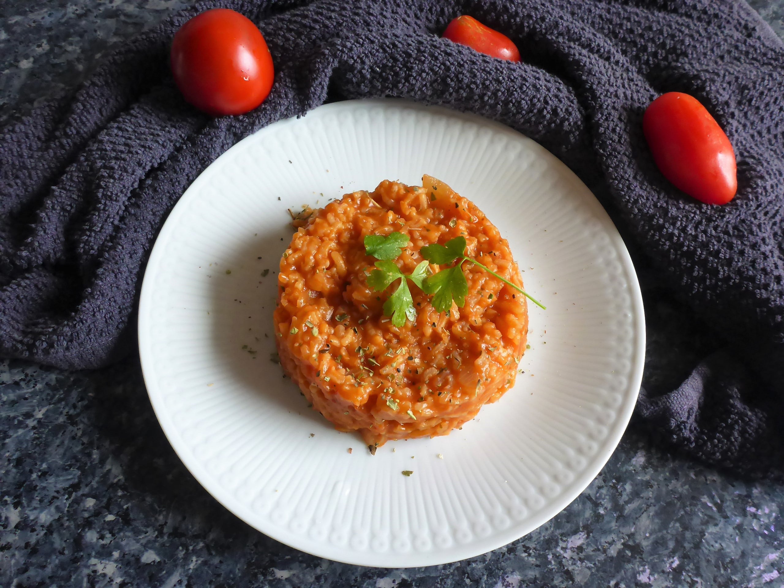 Easy One Pot Tomato Rice Recipe Ester kocht